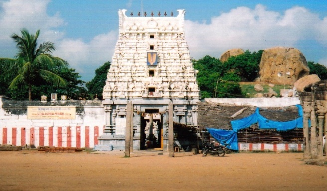 KadalMallai Gopuram